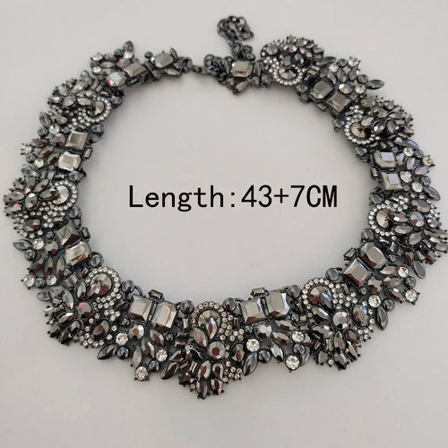 2026 Nuovo indiano vintage pistola grigio cristallo strass collare grande grande grande collana girocollo orecchini set di gioielli per le donne