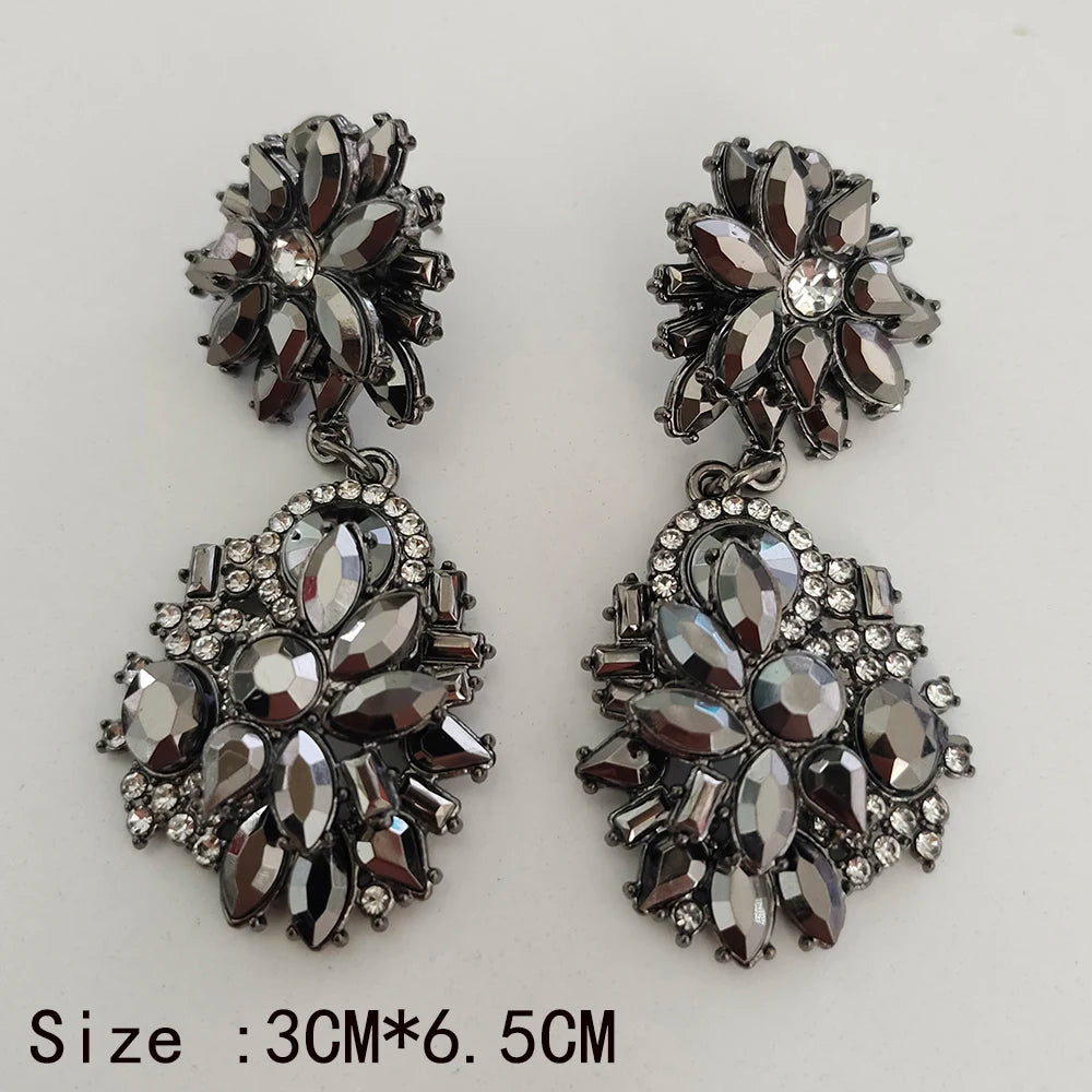 2026 Nuovo indiano vintage pistola grigio cristallo strass collare grande grande grande collana girocollo orecchini set di gioielli per le donne